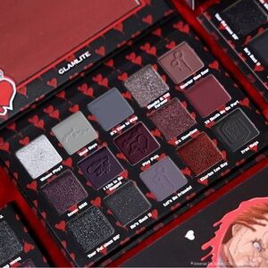 GLAMLITE “CHUCKY CRAZY IN LOVE” PRESSED PIGMENT EYESHADOW PALETTE - BRAND NEW
